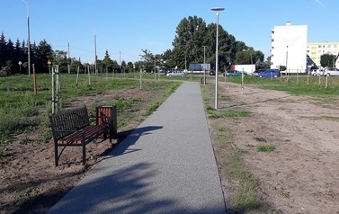 Zagospodarowanie przestrzeni publicznej przy Al. Jagiellon&oacute;w w m. G&oacute;ra 5