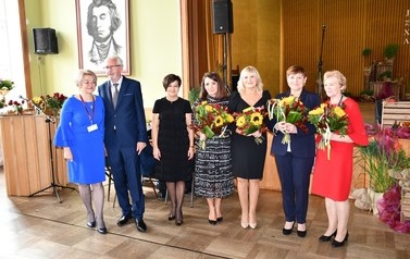 Jubileusz 75-lecia Liceum Og&oacute;lnokształcącego im. A. Mickiewicza w G&oacute;rze i XII Zjazd Absolwent&oacute;w 7