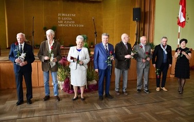 Jubileusz 75-lecia Liceum Og&oacute;lnokształcącego im. A. Mickiewicza w G&oacute;rze i XII Zjazd Absolwent&oacute;w 9