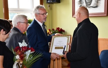 Jubileusz 75-lecia Liceum Og&oacute;lnokształcącego im. A. Mickiewicza w G&oacute;rze i XII Zjazd Absolwent&oacute;w 12