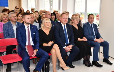 Dzień Edukacji Narodowej i otwarcie Przedszkola Publicznego nr 3 im. Jasia i Małgosi 27