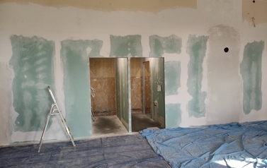 Przebudowa świetlicy wiejskiej w m. Grabowno &ndash; wykonanie instalacji wodno-kanalizacyjnej, remont podł&oacute;g 3