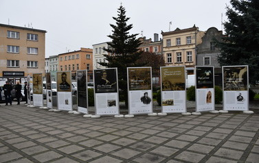 Otwarcie wystawy "Historia Zobowiązuje" 5