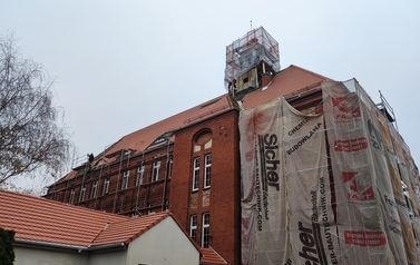 Termomodernizacja budynku Szkoły Podstawowej nr 3 przy ul. Poznańskiej w m. G&oacute;ra 1