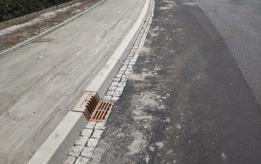 Przebudowa chodnika G&oacute;ra - Stara G&oacute;ra w pasie drogi wojew&oacute;dzkiej nr 323 &ndash; odcinek  od km 23+850 do km 24+120 (skrzyżowanie w Starej G&oacute;rze) 6