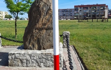 Renowacja obelisku 4
