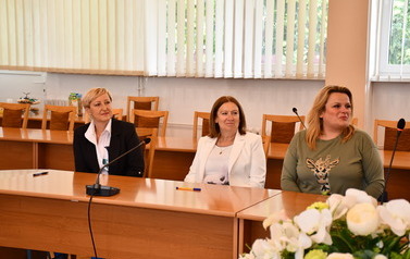 Konkursy na stanowiska dyrektor&oacute;w szk&oacute;ł i przedszkola 4