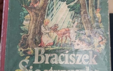 PP1: Wystawa pt.&rdquo; Książki naszych rodzic&oacute;w&rdquo; 5