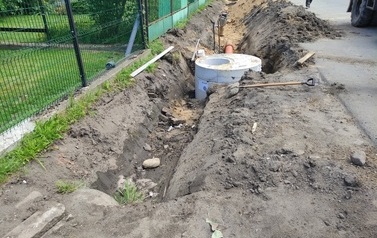 Wymiana nawierzchni drogi i budowa chodnika w m. Chr&oacute;ścina 12