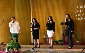 Jubileusz 75-lecia Liceum Og&oacute;lnokształcącego im. A. Mickiewicza w G&oacute;rze i XII Zjazd Absolwent&oacute;w 1