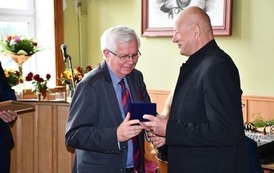 Jubileusz 75-lecia Liceum Og&oacute;lnokształcącego im. A. Mickiewicza w G&oacute;rze i XII Zjazd Absolwent&oacute;w 13