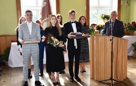 Jubileusz 75-lecia Liceum Og&oacute;lnokształcącego im. A. Mickiewicza w G&oacute;rze i XII Zjazd Absolwent&oacute;w 14
