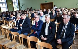 Jubileusz 75-lecia Liceum Og&oacute;lnokształcącego im. A. Mickiewicza w G&oacute;rze i XII Zjazd Absolwent&oacute;w 28
