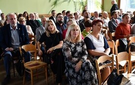 Jubileusz 75-lecia Liceum Og&oacute;lnokształcącego im. A. Mickiewicza w G&oacute;rze i XII Zjazd Absolwent&oacute;w 33