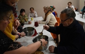 Seniorzy świętowali Andrzejki 5