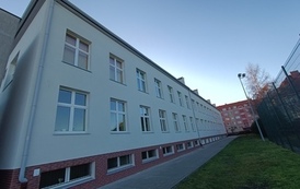 Termomodernizacja budynku Szkoły Podstawowej nr 3 przy ul. Poznańskiej w m. G&oacute;ra 4