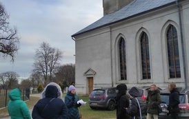 Turyście nie przeszkadza pora roku 24
