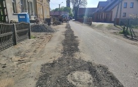 Wymiana nawierzchni drogi i budowa chodnika w m. Chr&oacute;ścina 2
