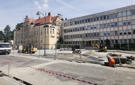 Wymiana nawierzchni drogi i chodnik&oacute;w ul. Mickiewicza w m. G&oacute;ra &ndash; etap I 5