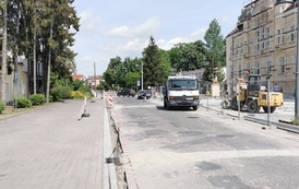 Wymiana nawierzchni drogi i chodnik&oacute;w ul. Mickiewicza w m. G&oacute;ra &ndash; etap I 6
