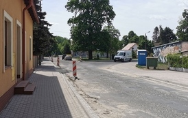 Wymiana nawierzchni drogi i chodnik&oacute;w ul. Mickiewicza w m. G&oacute;ra &ndash; etap I 7