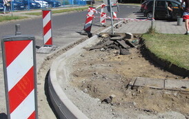 Wymiana nawierzchni drogi i chodnik&oacute;w ul. Piast&oacute;w w m. G&oacute;ra 8