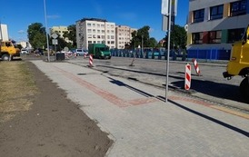 Wymiana nawierzchni drogi i chodnik&oacute;w ul. Piast&oacute;w w m. G&oacute;ra oraz Poprawa stanu nawierzchni jezdni i chodnik&oacute;w ul. J. Korczaka w m. G&oacute;ra 7