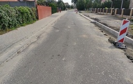 Wymiana nawierzchni drogi i budowa chodnika w m. Chr&oacute;ścina 2