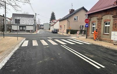 Zdjęcie do Wymiana nawierzchni jezdni i chodnik&oacute;w ul. Tylna w m. G&oacute;ra