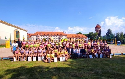 Zdjęcie do P&oacute;łfinał Mistrzostw Polski Młodziczek w siatk&oacute;wce plażowej