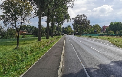 Zdjęcie do Poprawa stanu technicznego nawierzchni chodnika w m. Jastrzębia - etap III