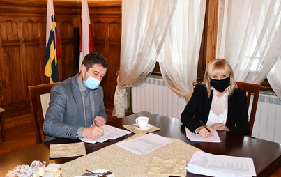 Zdjęcie do Podpisanie aneksu do Porozumienia w sprawie warunk&oacute;w wsp&oacute;łpracy i zasad partycypacji w kosztach opracowania Strategii ZIT LGOF