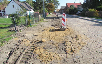 Zdjęcie do Zabudowa rowu gminnego i wykonanie zjazd&oacute;w na posesje w m. Zawieścice