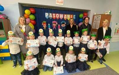 Zdjęcie do PP1: Uroczyste pasowanie na Przedszkolaka i Starszaka