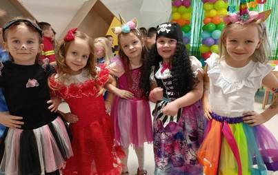 Zdjęcie do Bal w Przedszkolu Publicznym Nr 3 im. &bdquo;Jasia i Małgosi&rdquo; w G&oacute;rze