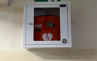Zdjęcie do Szkoła Podstawowa nr 1 wzbogaciła się o AED
