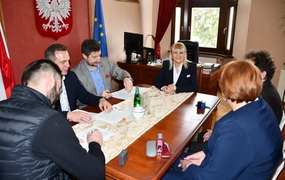 Zdjęcie do Podpisanie um&oacute;w na realizację zadań inwestycyjnych w ramach Polskiego Ładu