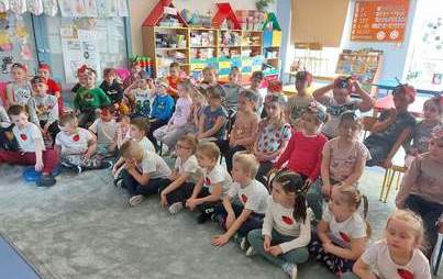 Zdjęcie do Spotkanie z pisarką w Przedszkolu Publicznym nr 1