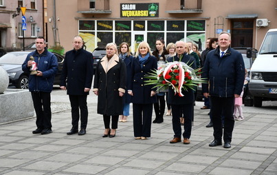 Zdjęcie do Hołd ofiarom Katynia oraz katastrofy smoleńskiej