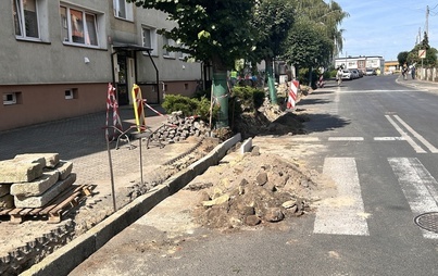 Zdjęcie do Wymiana nawierzchni drogi i chodnik&oacute;w ul. Zielona i ul. Poznańska w m. G&oacute;ra