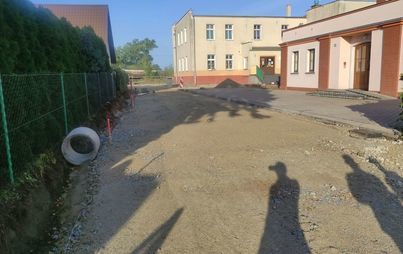 Zdjęcie do Budowa drogi przy ZSPiP w Witoszycach