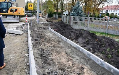 Zdjęcie do Wymiana nawierzchni jezdni i chodnik&oacute;w ul. Tylna w m. G&oacute;ra