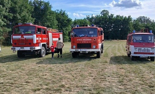 Zdjęcie do Zakończenie wakacji i 80-lecie Ochotniczej Straży Pożarnej w Chr&oacute;ścinie