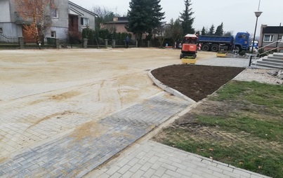 Zdjęcie do Utwardzenie placu gminnego w m. Kłoda G&oacute;rowska