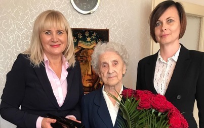 Zdjęcie do 90. urodziny Pani Profesor Janiny Wlaźlak