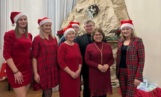 Zdjęcie do Mikołajkowe &bdquo;Danie Wsp&oacute;lnych Chwil&rdquo; w Starej G&oacute;rze