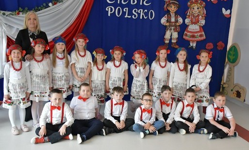 Zdjęcie do &bdquo;Dla Ciebie Polsko&rdquo; - przegląd patriotyczny w PP3 w G&oacute;rze