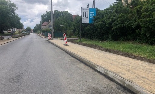 Zdjęcie do Chodnik przy ul. Głogowskiej prawie gotowy!
