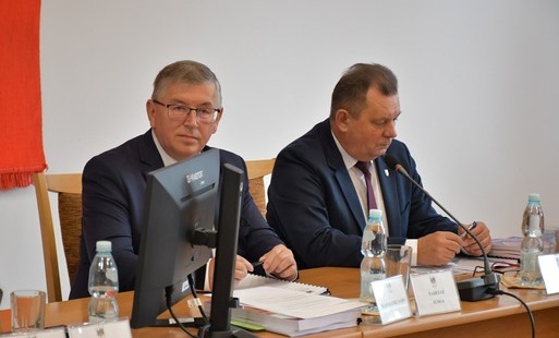 Zdjęcie do Jednogłośne absolutorium dla Burmistrza G&oacute;ry