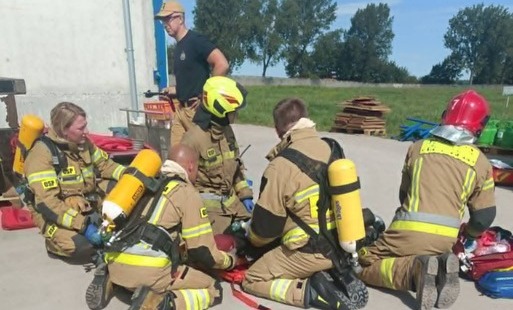 Zdjęcie do Ćwiczenia pożarnicze na terenie zakładu CFSD w Chr&oacute;ścinie